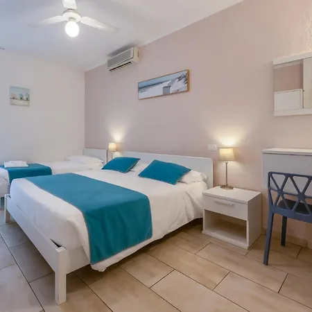 Paradiso Hotel 3*